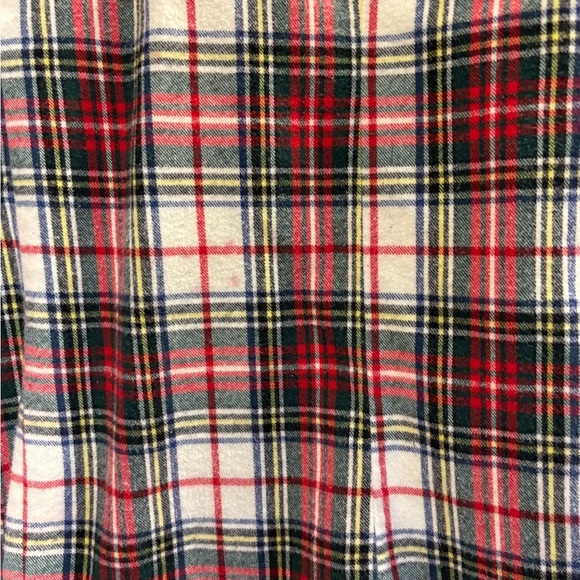 L. L. Bean 100% cotton flannel red/green plaid long sleeve button up top shacket - Picture 5 of 5